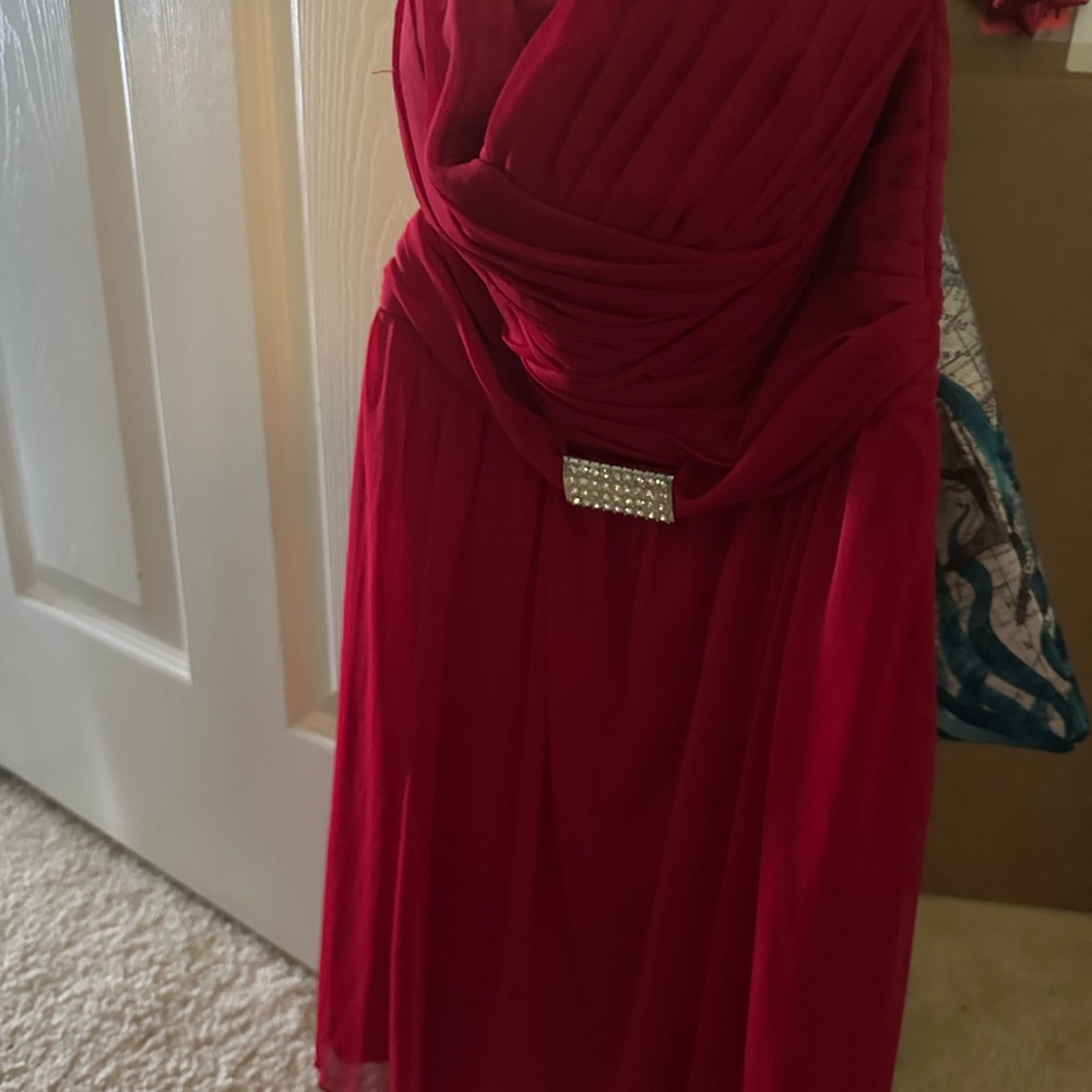 Elegant Red Evening Dress